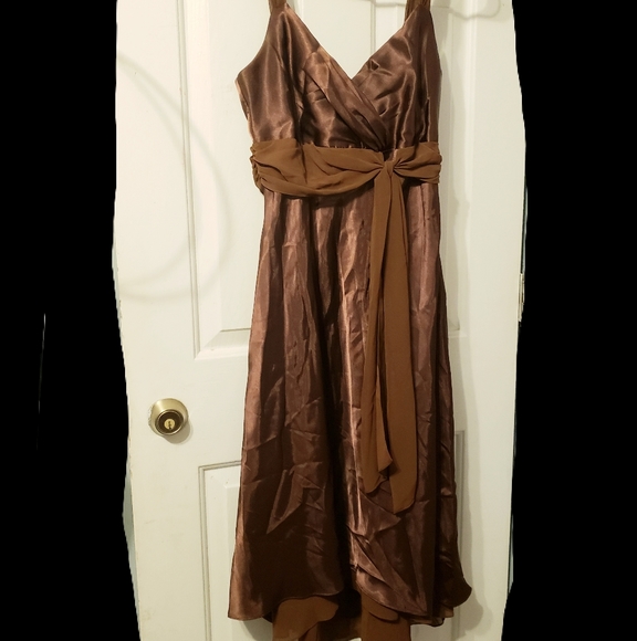 Dress - Picture 1 of 3